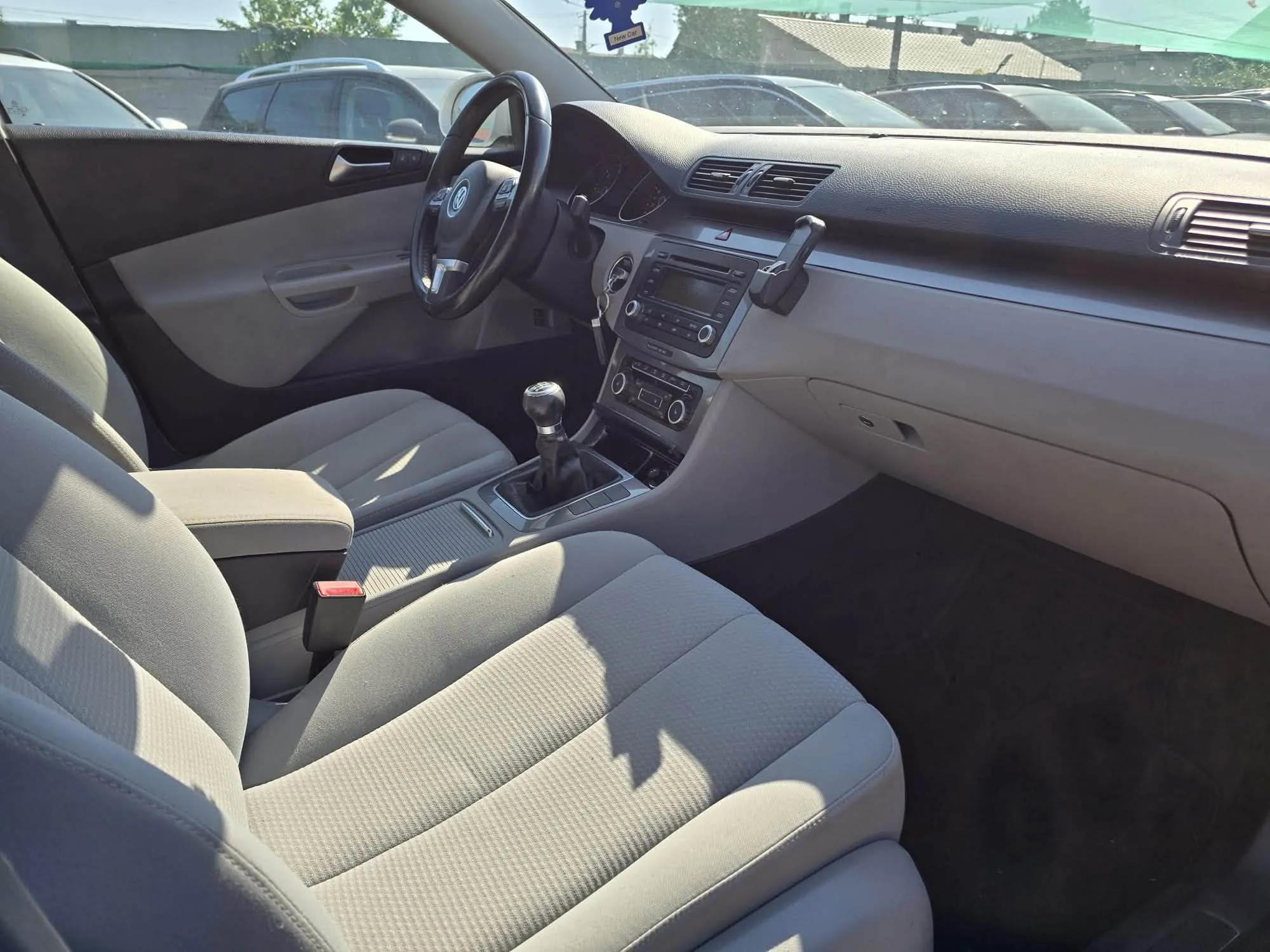 VW PASSAT Variant — 9